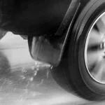 conducir durante una inundación